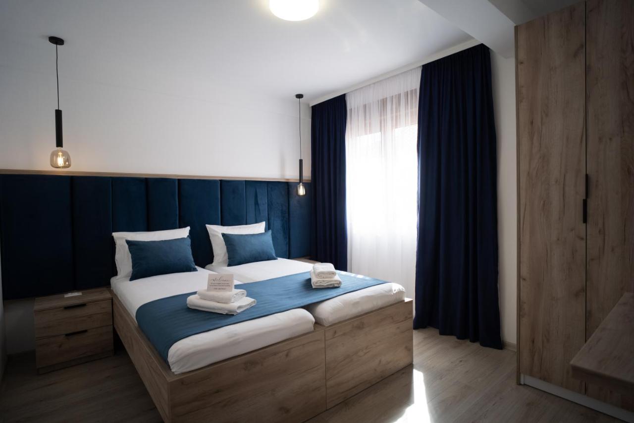 Apartments And Rooms Smile โมสตาร์ ภายนอก รูปภาพ